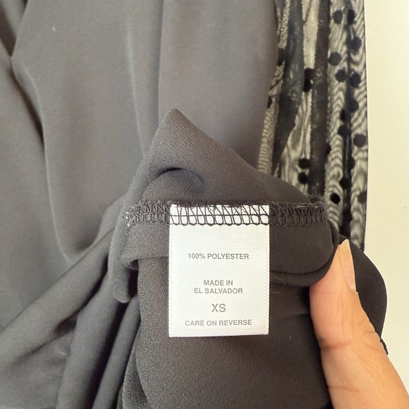 New York &‎ Company 7th Ave Women XS Mesh Polla Dot 3/4 Sleeve Black Blouse Top - Picture 4 of 9